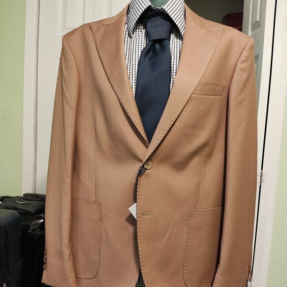 NWT Kevin Up suits made in ITALY